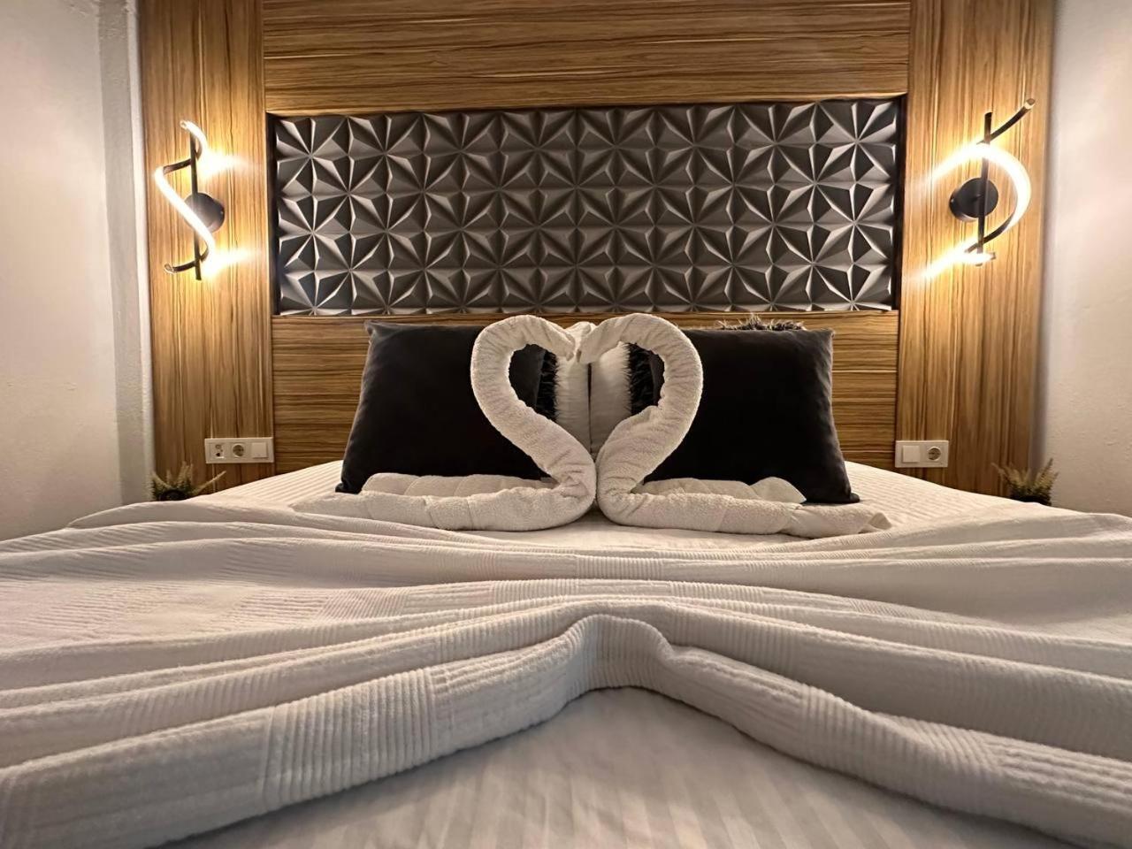 Royal Ezel Hotel Antalya Bagian luar foto