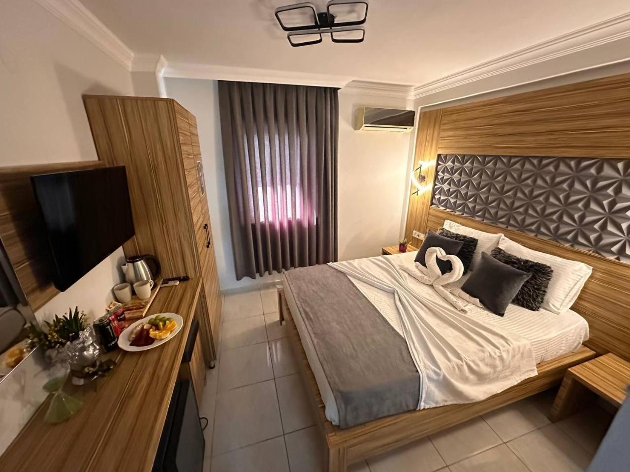 Royal Ezel Hotel Antalya Bagian luar foto