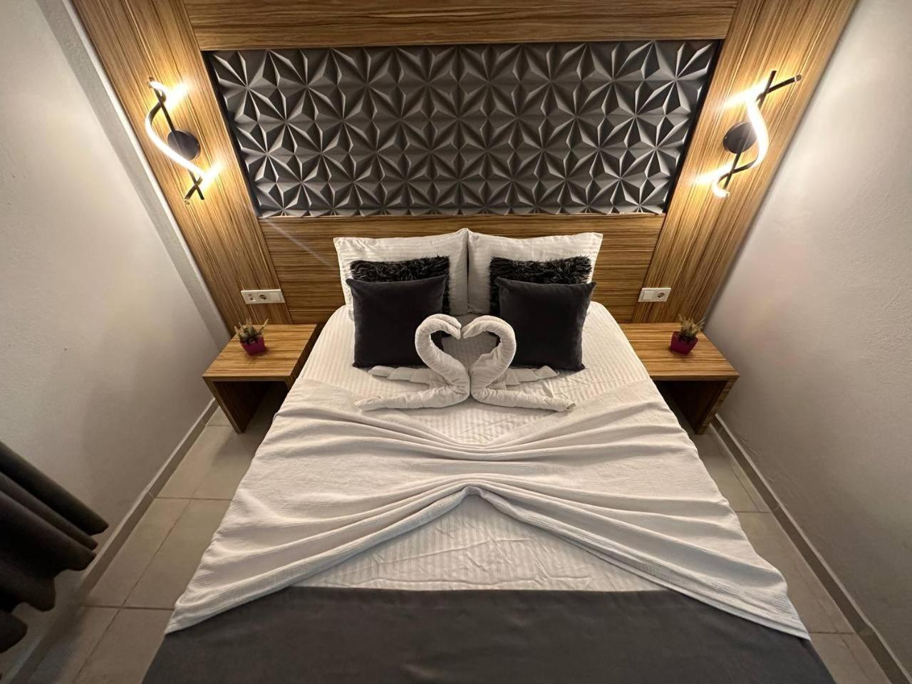 Royal Ezel Hotel Antalya Bagian luar foto