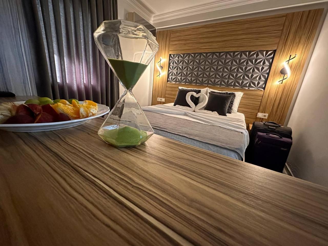 Royal Ezel Hotel Antalya Bagian luar foto