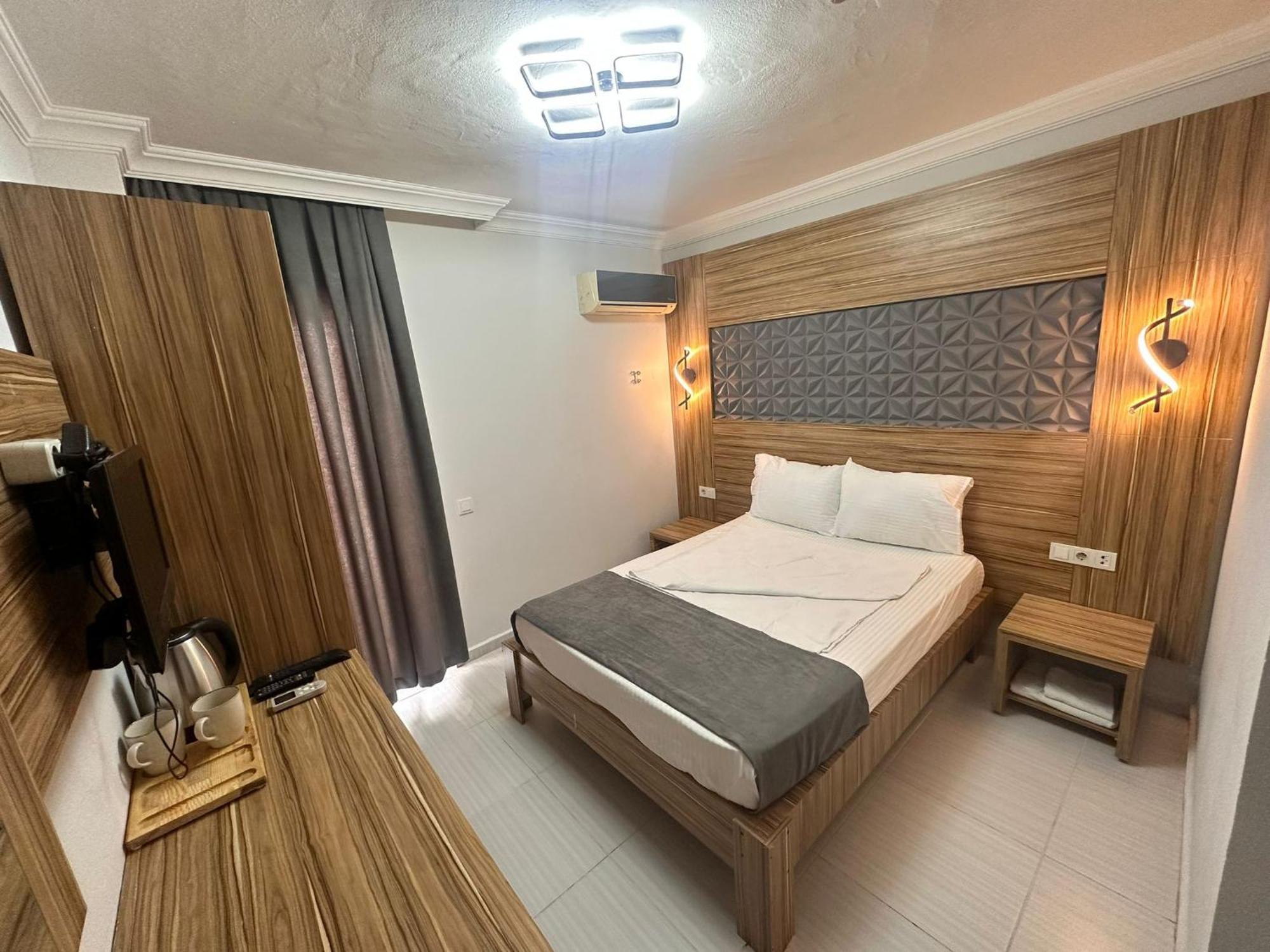 Royal Ezel Hotel Antalya Bagian luar foto