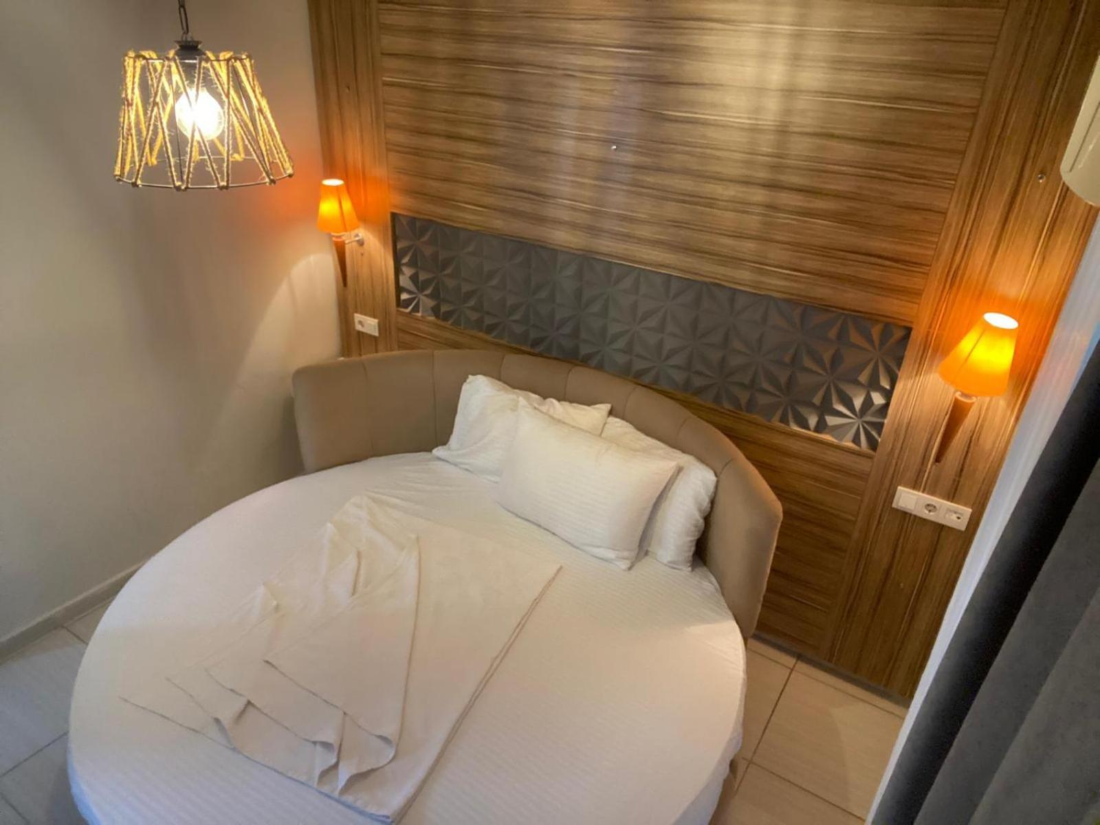Royal Ezel Hotel Antalya Bagian luar foto